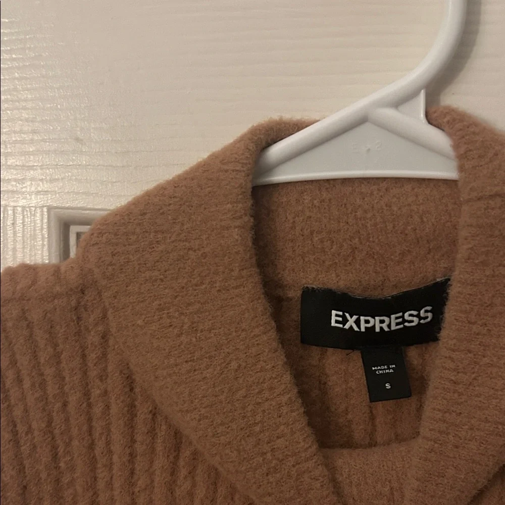 Express Ribbed Tank - Picture 2 of 2